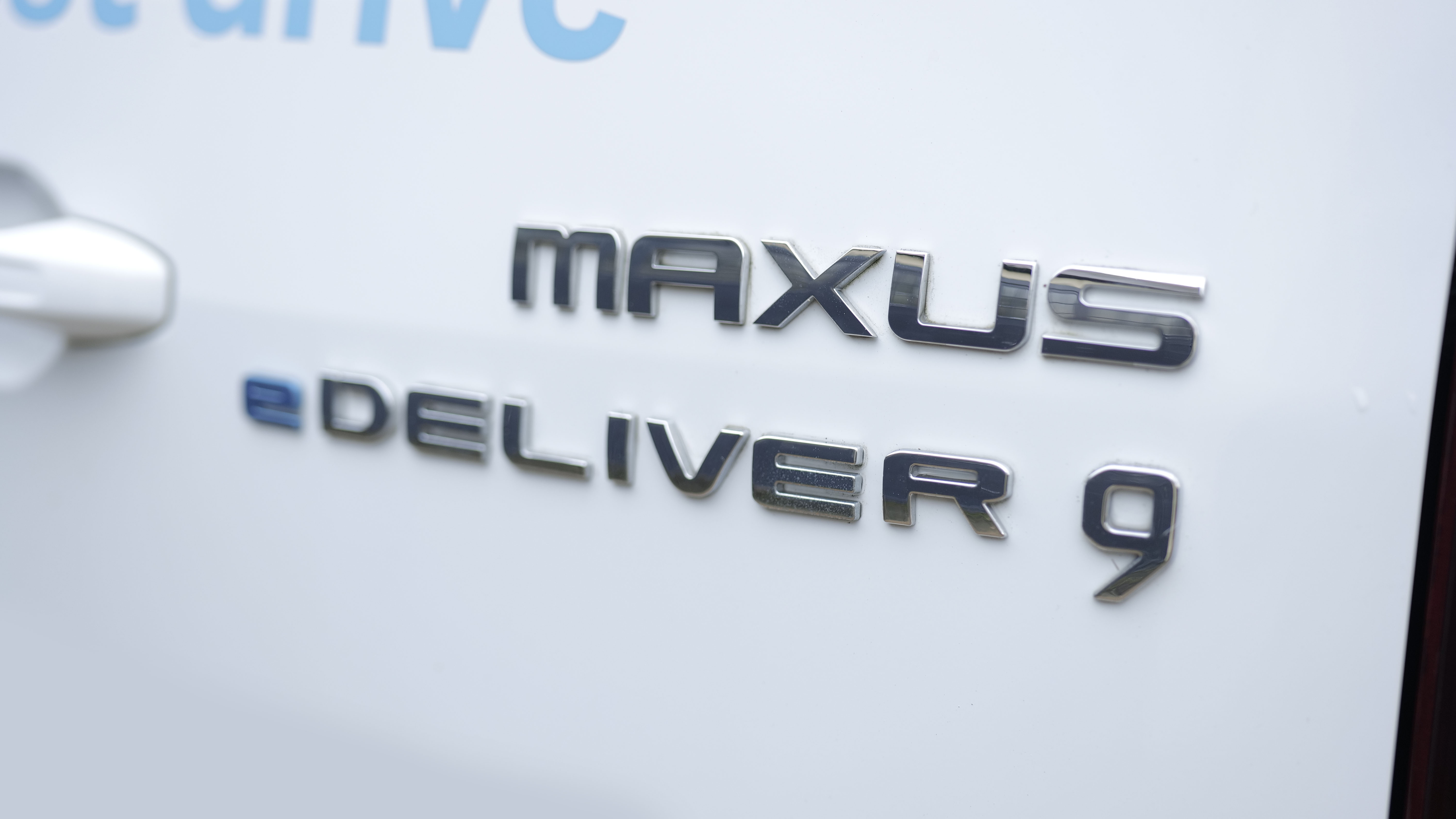 MAXUS E DELIVER 9 MWB ELECTRIC FWD 150kW High Roof Van 88kWh Auto